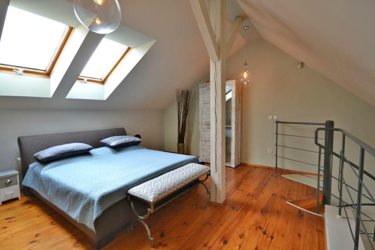 The Loft @ Museum Apartment